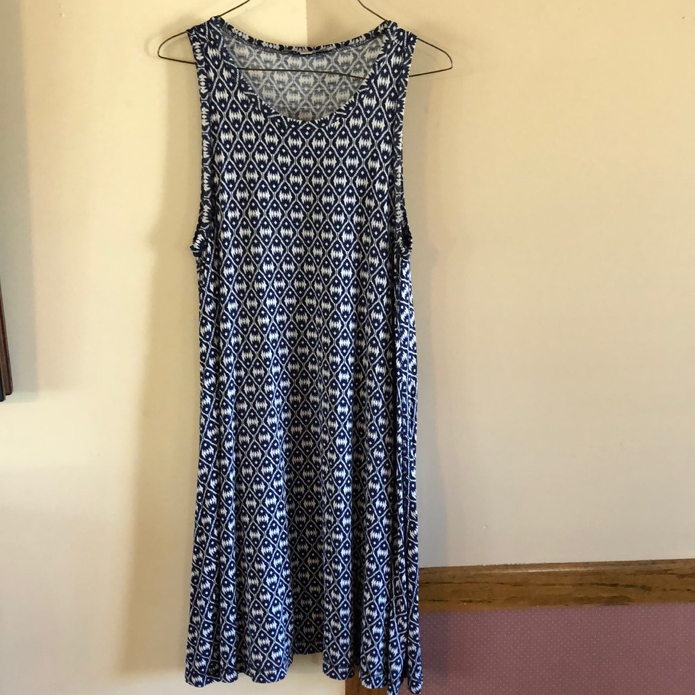 Navy white Loft M sleeveless comfy dress